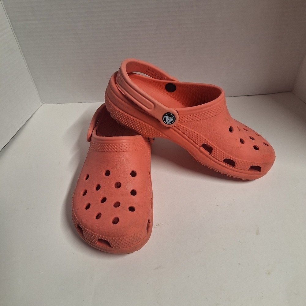 CROCS Women's Pink Sandals - Picture 2 of 4